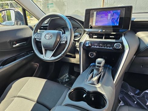 Certified 2023 Toyota Venza LE AWD/4WD image 11