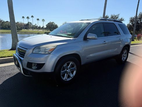 Used 2009 Saturn Outlook XR w/ Convenience Package image 1