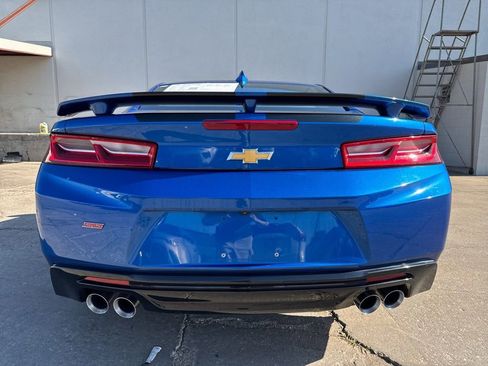 Used 2017 Chevrolet Camaro SS RWD image 5