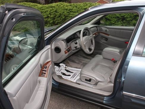 Used 2002 Buick Park Avenue FWD image 5