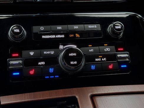 Used 2022 Lincoln Navigator Reserve AWD/4WD image 10