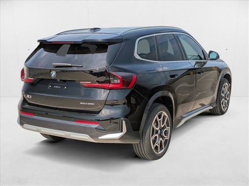 New 2025 BMW X1 xDrive28i w/ Convenience Package image 2