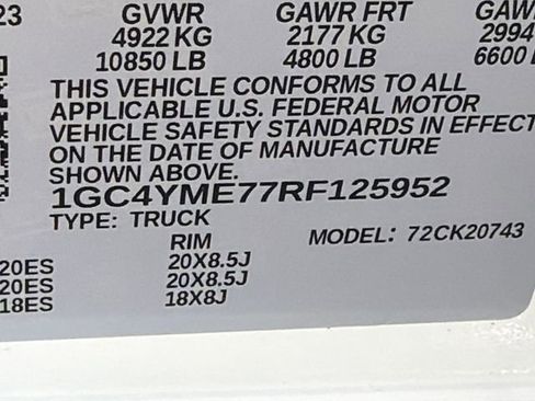 Used 2024 Chevrolet Silverado 2500 Custom AWD/4WD image 29