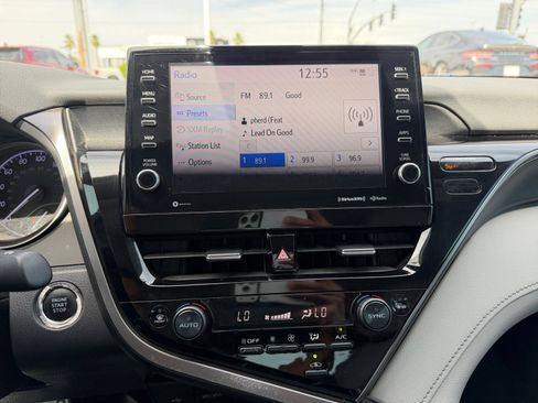 Used 2021 Toyota Camry SE w/ Audio Upgrade Package image 12