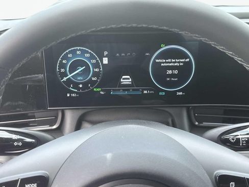 New 2025 Hyundai Elantra SEL FWD image 14
