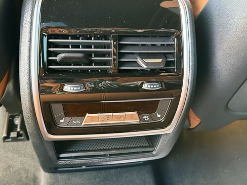 New 2026 BMW X5 xDrive50e w/ M Sport Package AWD/4WD image 20