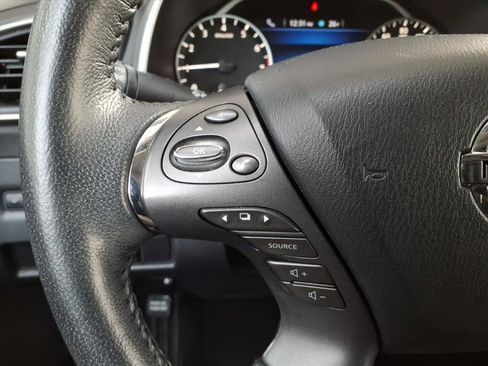 Used 2022 Nissan Murano SV w/ SV Midnight Edition Package image 14