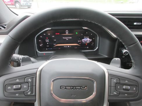New 2026 GMC Sierra 1500 Denali w/ Denali Reserve Package AWD/4WD image 18