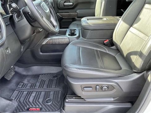 Certified 2022 GMC Sierra 2500 Denali w/ Denali Ultimate Package image 16