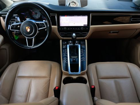 Used 2021 Porsche Macan S image 26