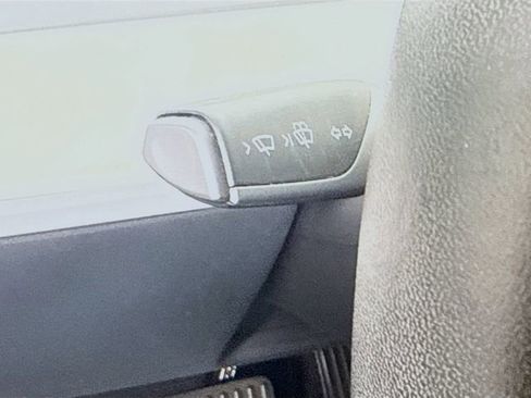 Used 2023 Tesla Model 3 Standard Range image 10