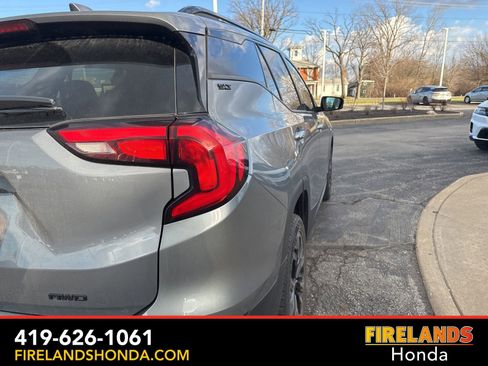 Used 2019 GMC Terrain SLT w/ Preferred Package image 6