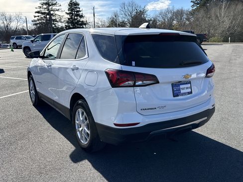 Used 2024 Chevrolet Equinox LT image 8