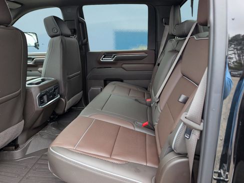 Used 2026 GMC Sierra 2500 Denali w/ Denali Reserve Package AWD/4WD image 14