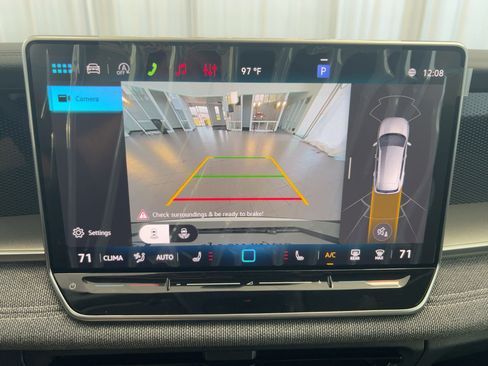 New 2026 Volkswagen Tiguan S image 24