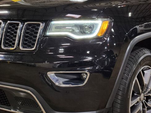 Used 2018 Jeep Grand Cherokee Limited w/ Luxury Group II RWD image 14