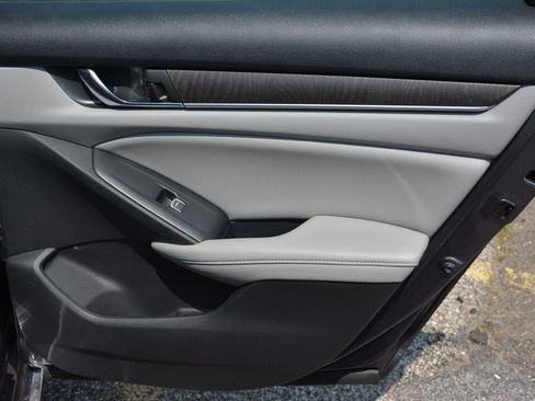 Certified 2019 Honda Accord EX-L image 19