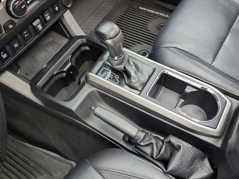 Used 2019 Toyota Tacoma Limited AWD/4WD image 11