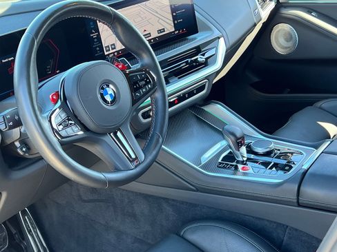 Used 2025 BMW XM AWD/4WD image 2