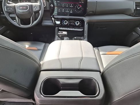 Used 2024 GMC Sierra 1500 AT4 w/ Technology Package image 22