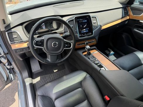 Used 2022 Volvo XC90 T6 Momentum w/ Protection Package Premier AWD/4WD image 26