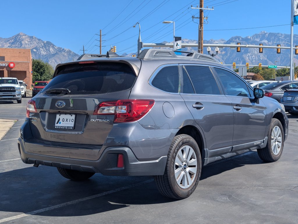 Used 2019 Subaru Outback 2.5i Premium AWD/4WD image 4