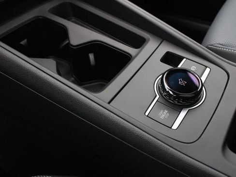 New 2026 Volkswagen Tiguan SE R-Line image 18