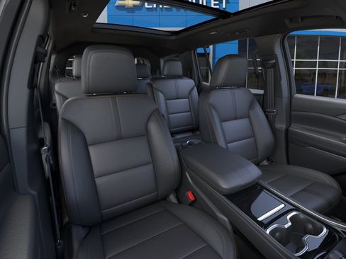 New 2026 Chevrolet Traverse High Country w/ LPO, Floor Liner Package AWD/4WD image 16