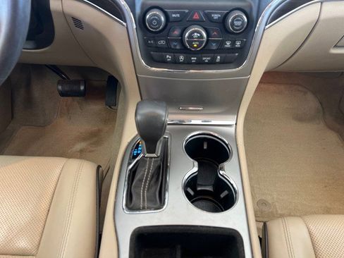 Used 2018 Jeep Grand Cherokee Overland image 23