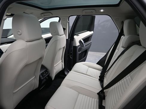 New 2025 Land Rover Discovery Sport S AWD/4WD image 17
