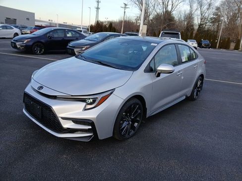 New 2026 Toyota Corolla XSE image 3