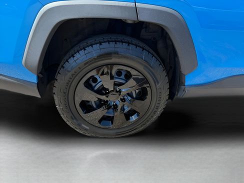 Used 2019 Toyota RAV4 LE w/ All Weather Liner Package AWD/4WD image 25