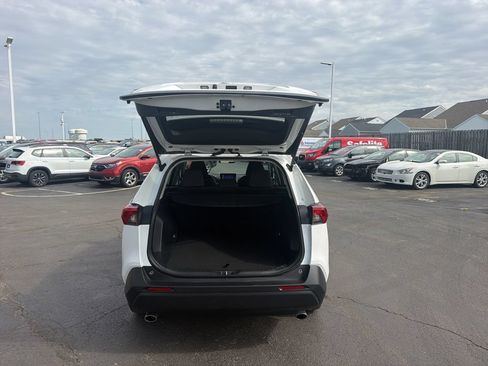 Used 2023 Toyota RAV4 XLE AWD/4WD image 48