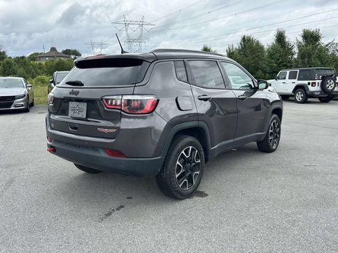 Used 2020 Jeep Compass Trailhawk w/ Advanced Safety Group AWD/4WD image 3