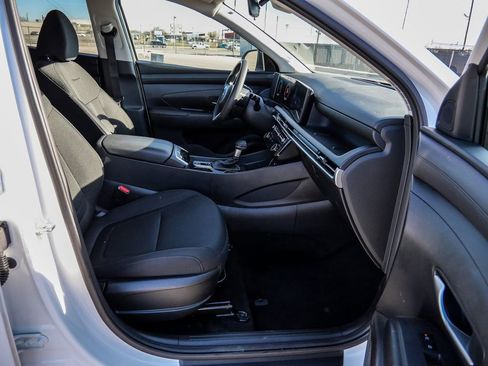 Used 2025 Hyundai Tucson SEL AWD/4WD image 14