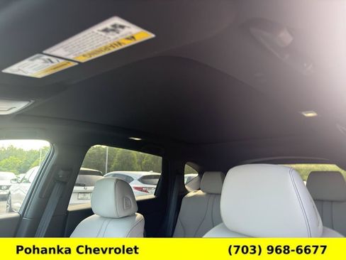Used 2025 Acura RDX SH-AWD image 21