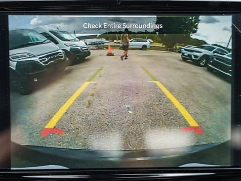 New 2025 Chrysler Pacifica Select image 36