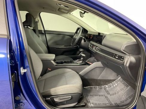 Used 2025 Kia K4 FWD image 27