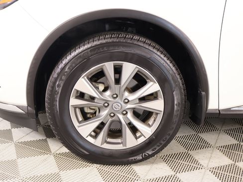 Used 2018 Nissan Murano SL w/ Moonroof Package FWD image 19