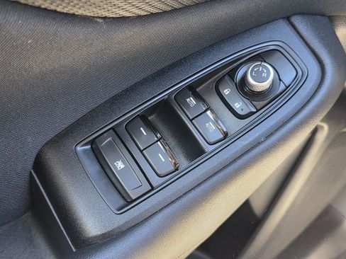 Used 2023 Subaru Outback Premium AWD/4WD image 9