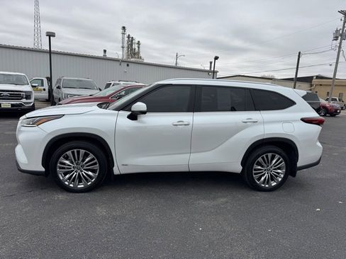 Used 2022 Toyota Highlander Platinum image 6
