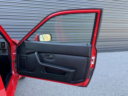 Used 1989 Porsche 944 Coupe image 19