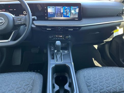 New 2026 Nissan Kicks SV w/ SV Premium Package image 16