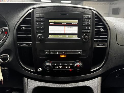 Used 2018 Mercedes-Benz Metris Passenger image 24