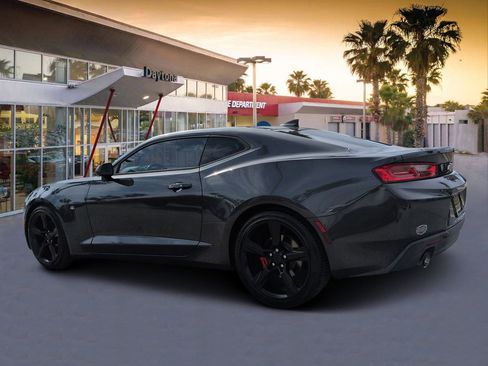 Used 2018 Chevrolet Camaro LT image 5