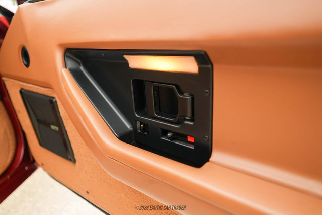 Used 1988 Chevrolet Corvette Convertible RWD image 48