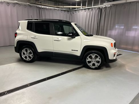 Used 2022 Jeep Renegade Limited AWD/4WD image 8