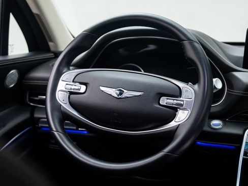 Used 2024 Genesis GV80 2.5T image 10