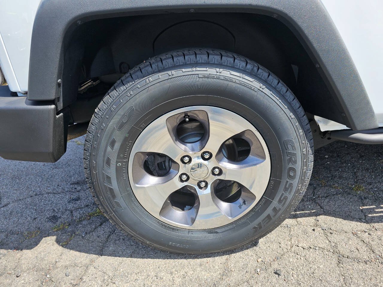 Used 2017 Jeep Wrangler Sport AWD/4WD image 5