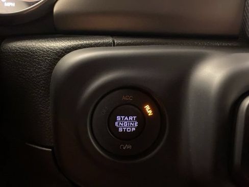 Used 2018 Jeep Wrangler Unlimited Sport S AWD/4WD image 14